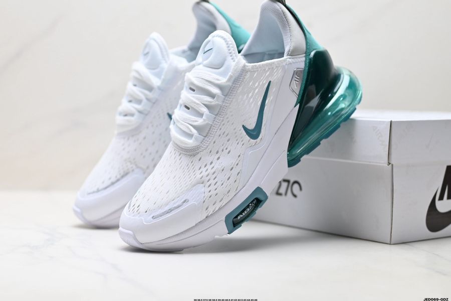 Nike Air Max 270 · blancas y verdes · vista 2