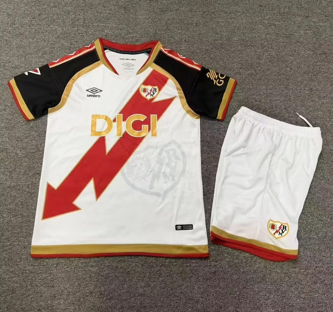Rayo Vallecano Conjunto 1ª Equipación