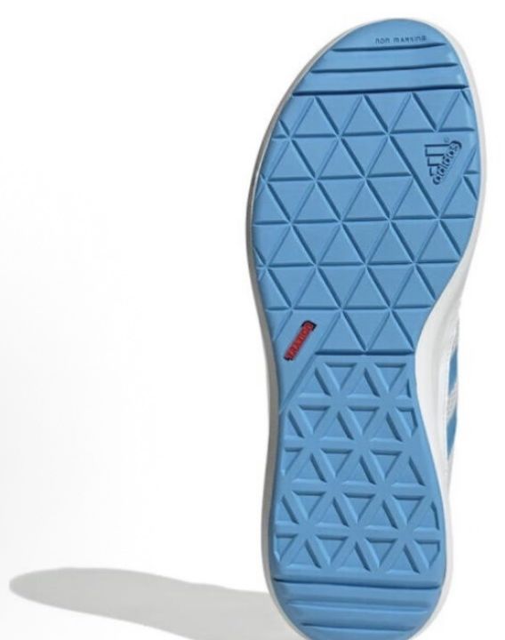 Adidas Roamboat · blancas y azules · vista 2
