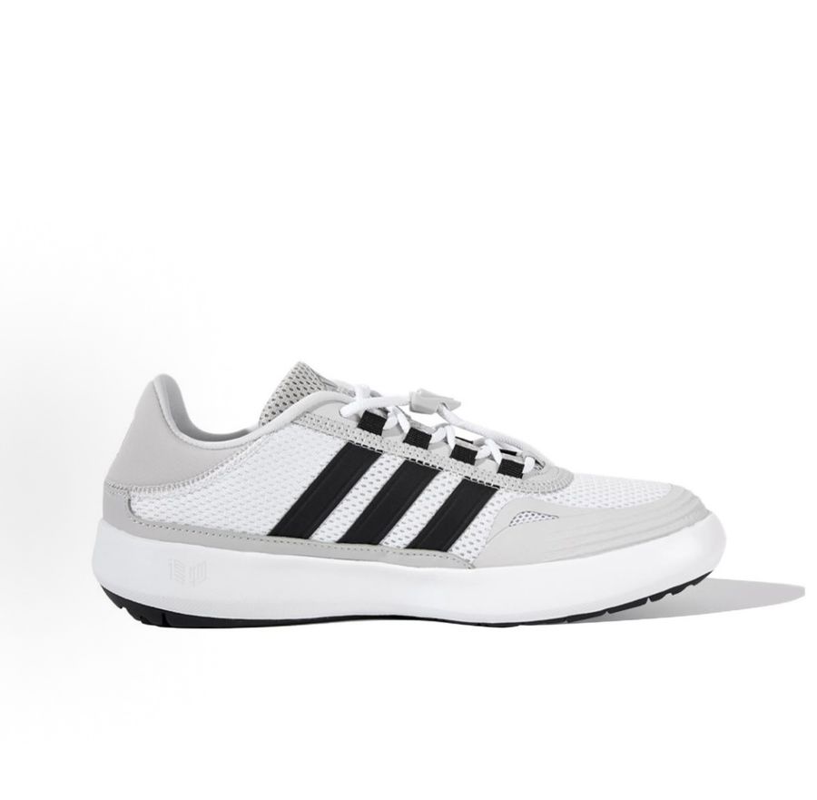 Adidas Roamboat · blancas y negras · vista 2