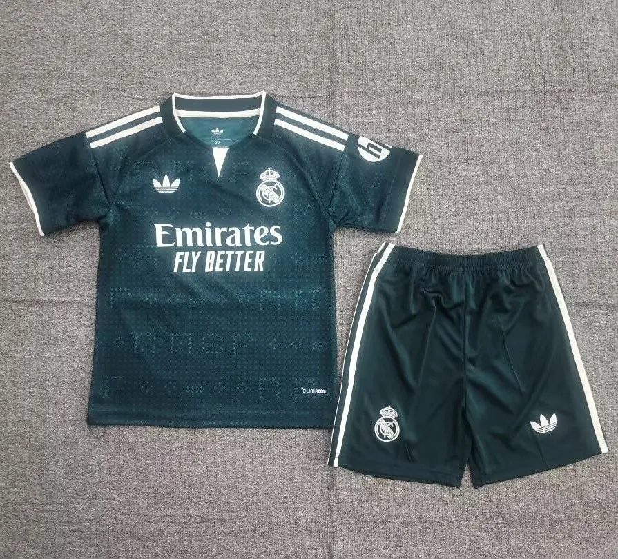 Real Madrid Conjunto 3ª Equipación
